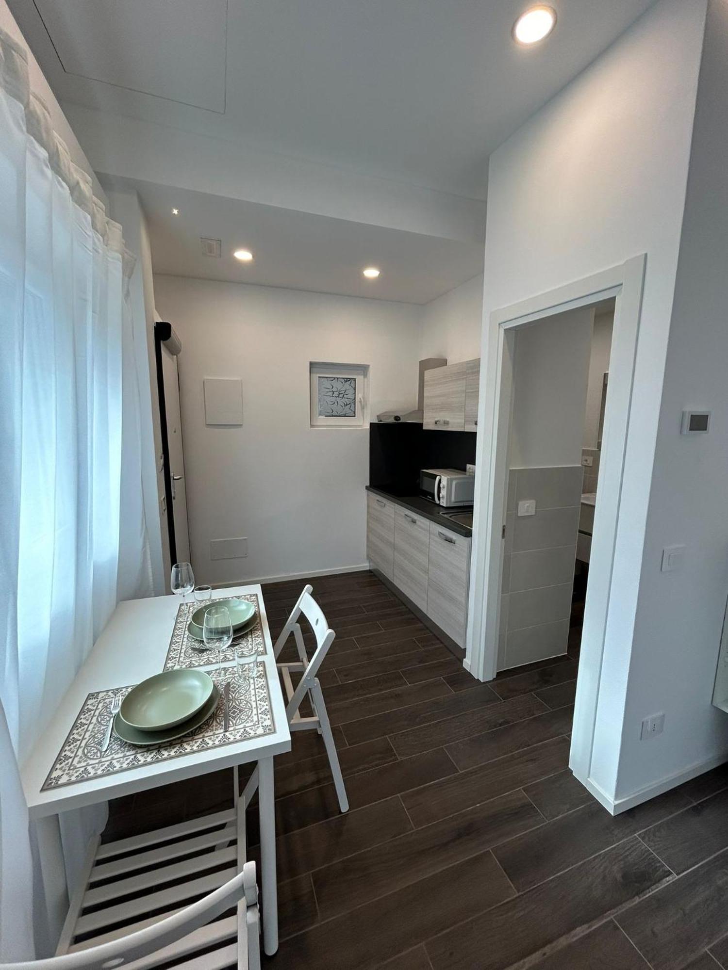 Lake Home Apartments Lipomo Exterior photo
